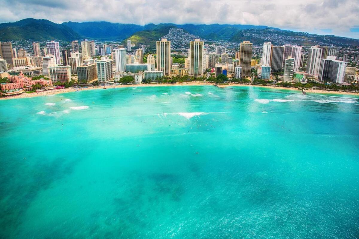 Modern Surf Chic In Waikiki Apartment Honolulu